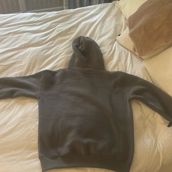 Celine size medium hoodie in dark grey. - Picture 4 of 5